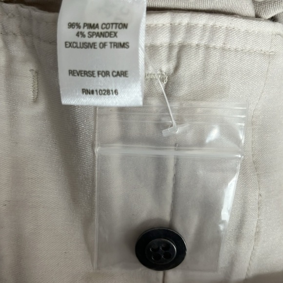 Garnet Hill Salt-Washed Everyday Chino Shorts in Pebble - NWOT - Size 10 - Picture 6 of 7